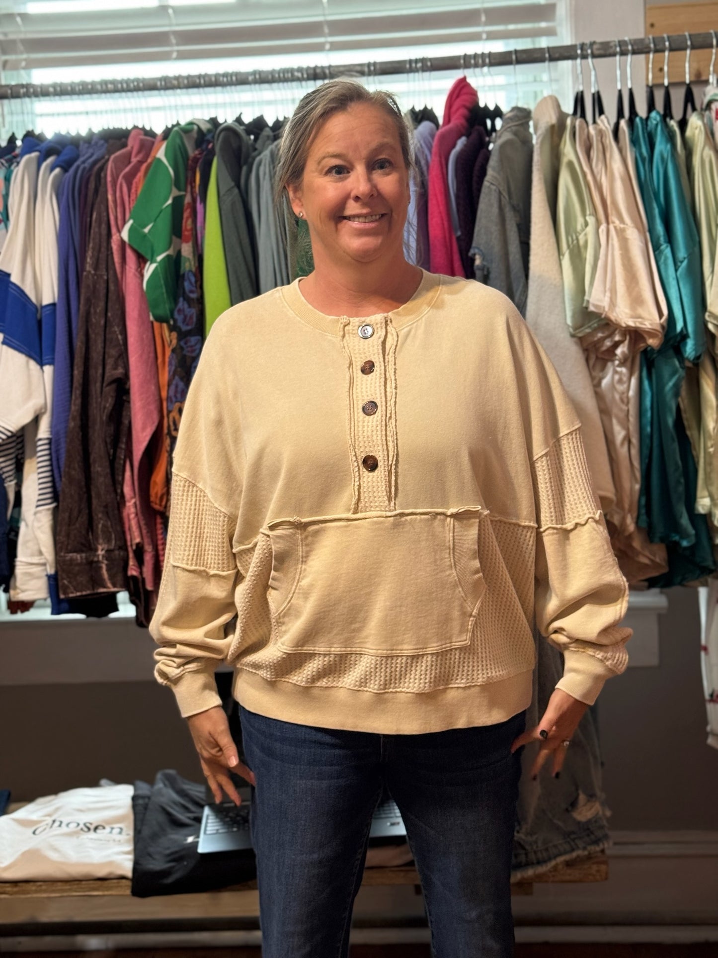 Natural sweatshirt with Buttons