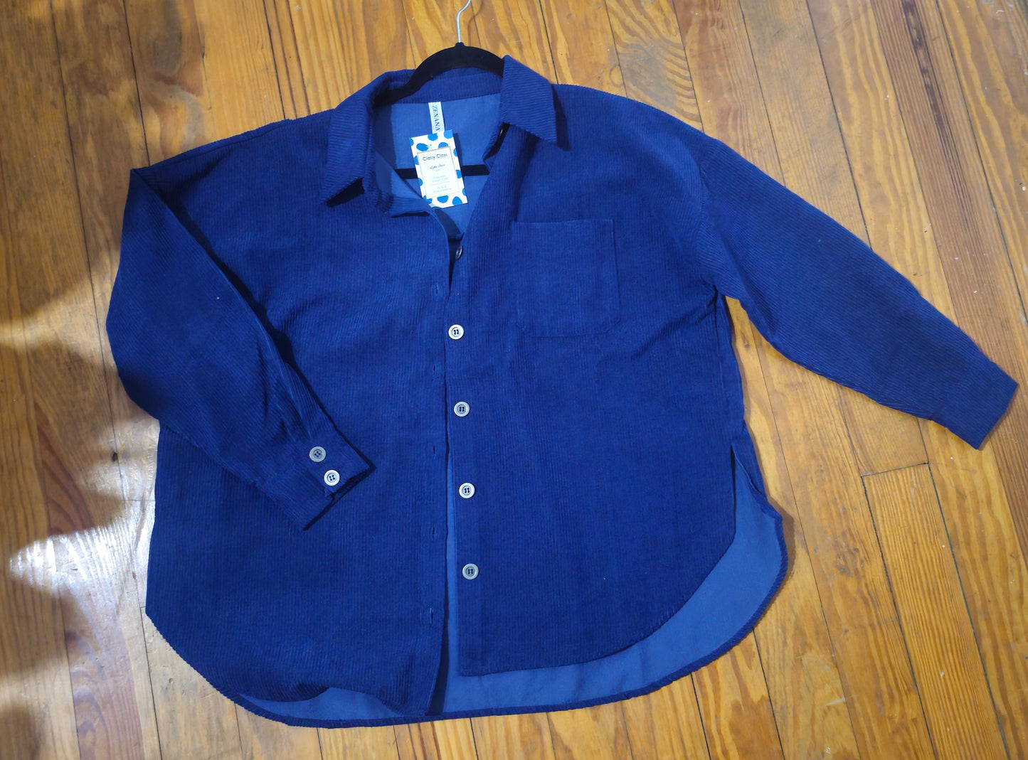 LONG SLEEVE NAVY CORDUROY BUTTON UP